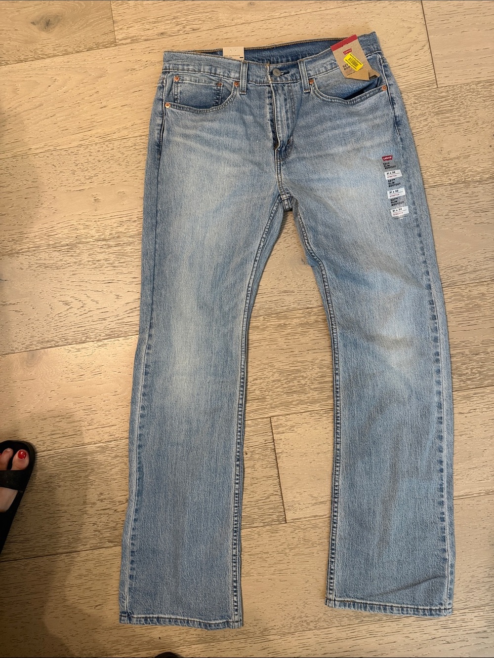 Levi's Men's Light Blue Straight Jeans